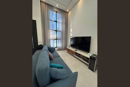 Sala 1 de casa de condomínio para alugar com 3 quartos, 250m² em CAJURU, Sorocaba