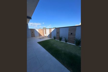 Casa de condomínio para alugar com 250m², 3 quartos e 4 vagas Casa de condomínio para alugar com 250m², 3 quartos e 4 vagasÁrea externa