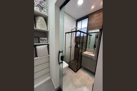 Casa de condomínio para alugar com 250m², 3 quartos e 4 vagas Casa de condomínio para alugar com 250m², 3 quartos e 4 vagasBanheiro