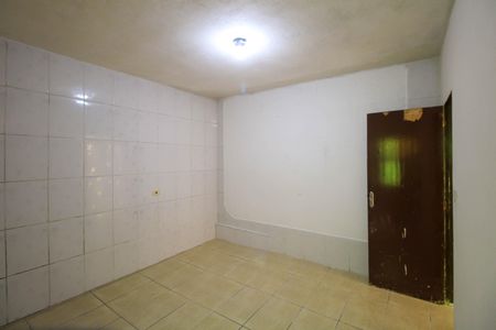 Quarto de casa para alugar com 1 quarto, 50m² em Jardim Três Marias, São Paulo