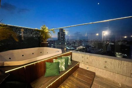 Apartamento à venda com 152m², 2 quartos e 2 vagasÁrea externa