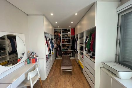 Apartamento à venda com 152m², 2 quartos e 2 vagasCloset