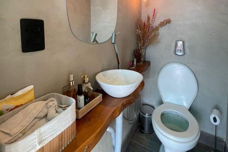 Apartamento à venda com 152m², 2 quartos e 2 vagasBanheiro 