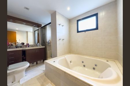 Apartamento para alugar com 160m², 4 quartos e 3 vagasFoto 32