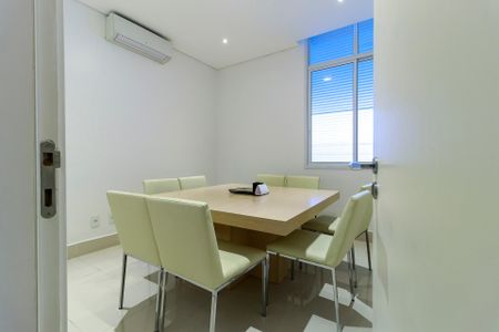 Apartamento à venda com 80m², 2 quartos e 1 vagaCoworking