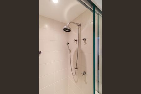 Apartamento à venda com 80m², 2 quartos e 1 vagaBanheiro 2