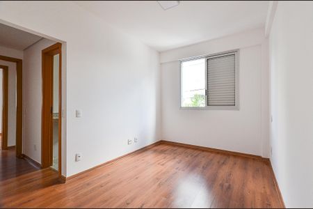 Apartamento à venda com 115m², 3 quartos e 2 vagasSuíte