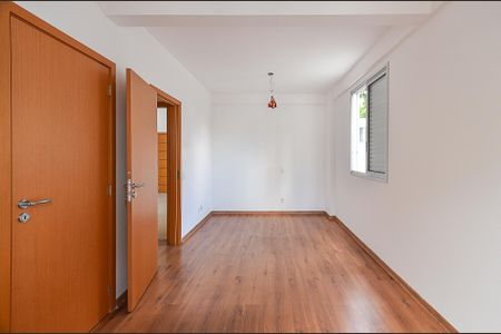 Apartamento à venda com 115m², 3 quartos e 2 vagasQuarto 1