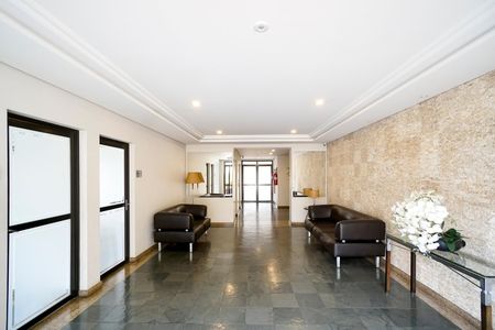 Apartamento para alugar com 55m², 2 quartos e 1 vagaHall social