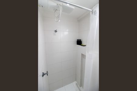 Banheiro de apartamento para alugar com 1 quarto, 30m² em Vila Polopoli, São Paulo