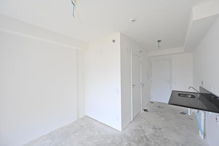Studio à venda com 27m², 1 quarto e sem vagaSala/Quarto