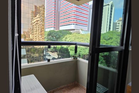 Apartamento para alugar com 37m², 1 quarto e 1 vagaVaranda