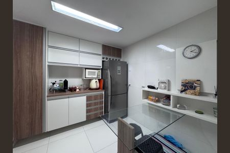 Apartamento à venda com 186m², 4 quartos e 2 vagasCozinha e Área de Serviço