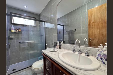 Apartamento à venda com 186m², 4 quartos e 2 vagasBanheiro Social