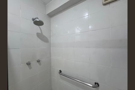Apartamento à venda com 186m², 4 quartos e 2 vagasSuíte 1 - Banheiro