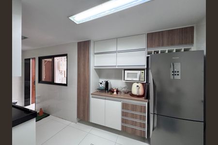 Apartamento à venda com 186m², 4 quartos e 2 vagasCozinha e Área de Serviço