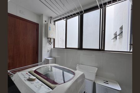 Apartamento à venda com 186m², 4 quartos e 2 vagasCozinha e Área de Serviço