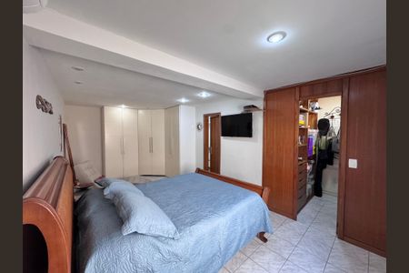 Apartamento à venda com 186m², 4 quartos e 2 vagasSuíte 1