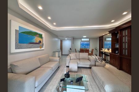 Apartamento à venda com 186m², 4 quartos e 2 vagasSala