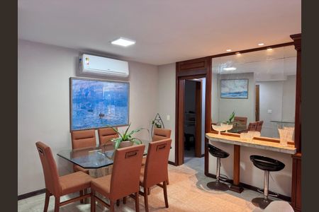 Sala de apartamento para alugar com 4 quartos, 186m² em Recreio dos Bandeirantes, Rio de Janeiro