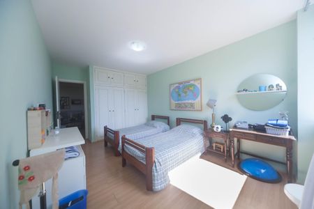 Apartamento à venda com 280m², 4 quartos e 3 vagasquarto 1
