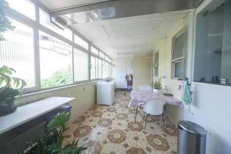 Apartamento à venda com 280m², 4 quartos e 3 vagasÁrea de Serviço