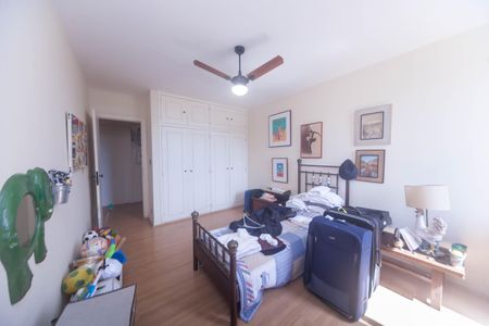 Apartamento à venda com 280m², 4 quartos e 3 vagasquarto 2