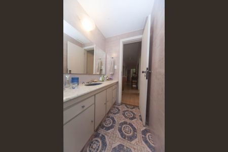 Apartamento à venda com 280m², 4 quartos e 3 vagasBanheiro Social