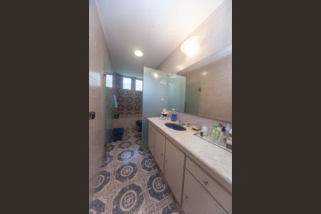 Apartamento à venda com 280m², 4 quartos e 3 vagasBanheiro Social