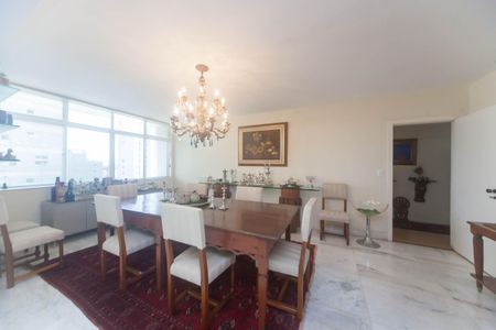 Apartamento à venda com 280m², 4 quartos e 3 vagassala