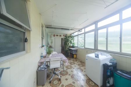 Apartamento à venda com 280m², 4 quartos e 3 vagasÁrea de Serviço