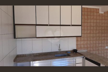 Casa à venda com 3 quartos, 250m² em Jardim Guairaca, São Paulo