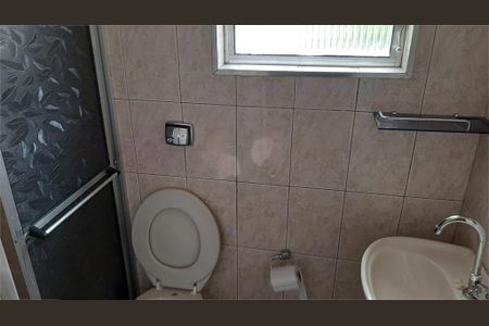 Casa à venda com 3 quartos, 250m² em Jardim Guairaca, São Paulo