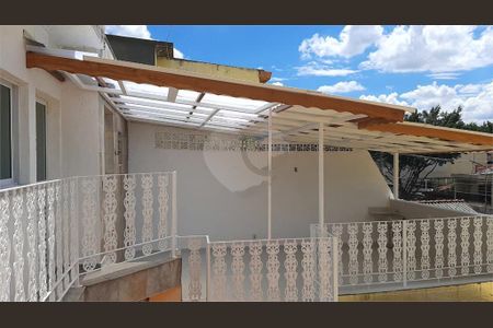 Casa à venda com 3 quartos, 250m² em Jardim Guairaca, São Paulo