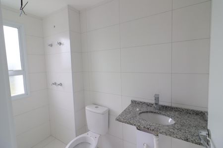 Apartamento à venda com 87m², 2 quartos e 2 vagasBanheiro da Suíte 2