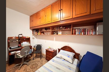 Casa à venda com 237m², 3 quartos e 4 vagasQuarto 2