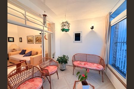 Casa à venda com 237m², 3 quartos e 4 vagasEntrada da Casa