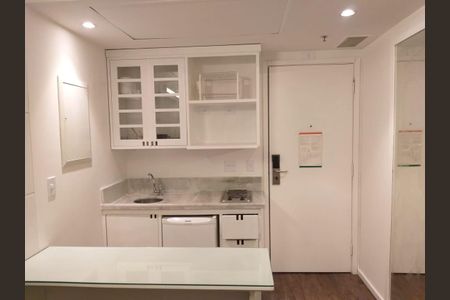 Cozinha de apartamento à venda com 1 quarto, 48m² em Indianópolis, São Paulo