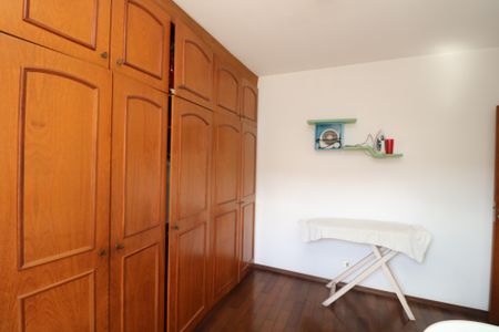 Casa à venda com 190m², 3 quartos e 3 vagasQuarto 3