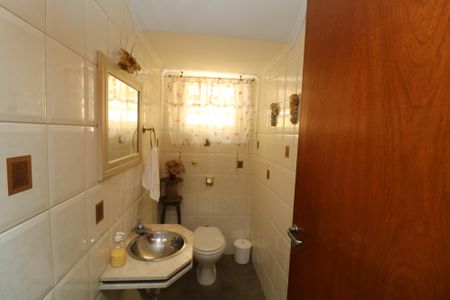 Casa à venda com 190m², 3 quartos e 3 vagasLavabo