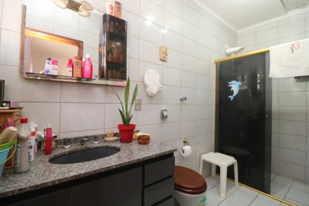Casa à venda com 190m², 3 quartos e 3 vagasBanheiro da Suíte
