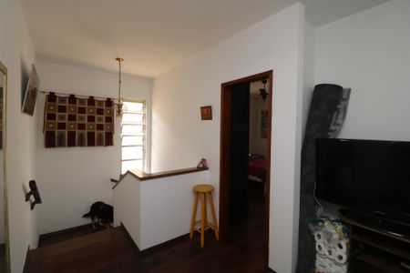 Casa à venda com 190m², 3 quartos e 3 vagasHall