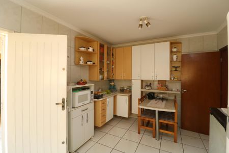 Casa à venda com 190m², 3 quartos e 3 vagasCozinha