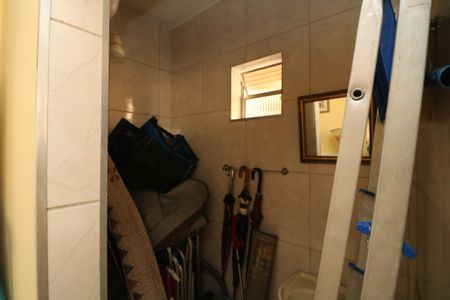 Casa à venda com 190m², 3 quartos e 3 vagasBanheiro de serviço