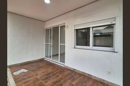 Casa de condomínio à venda com 160m², 3 quartos e 1 vaga