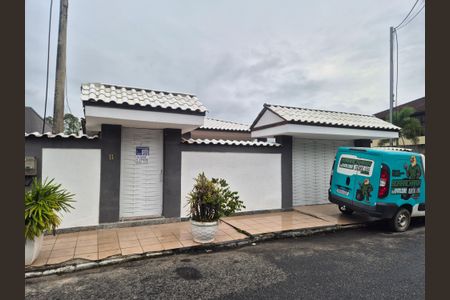 Casa de condomínio à venda com 160m², 3 quartos e 1 vaga