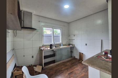 Casa de condomínio à venda com 160m², 3 quartos e 1 vaga