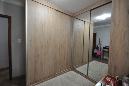 Apartamento à venda com 103m², 3 quartos e 1 vagaQuarto 2