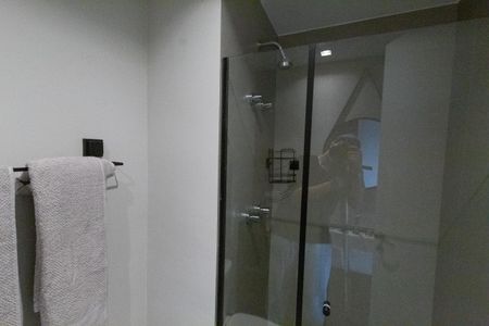 Banheiro de apartamento para alugar com 1 quarto, 24m² em Vila Mariana, São Paulo