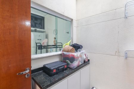 Casa à venda com 61m², 2 quartos e 2 vagasÁrea de Serviço